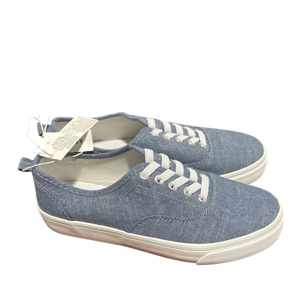 Kids Gender Neutral Old Navy Chambray Elastic-Lace Sneakers Kids Size 3